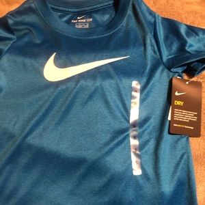 Nike Dry, Blue Shirt size 5, NWT